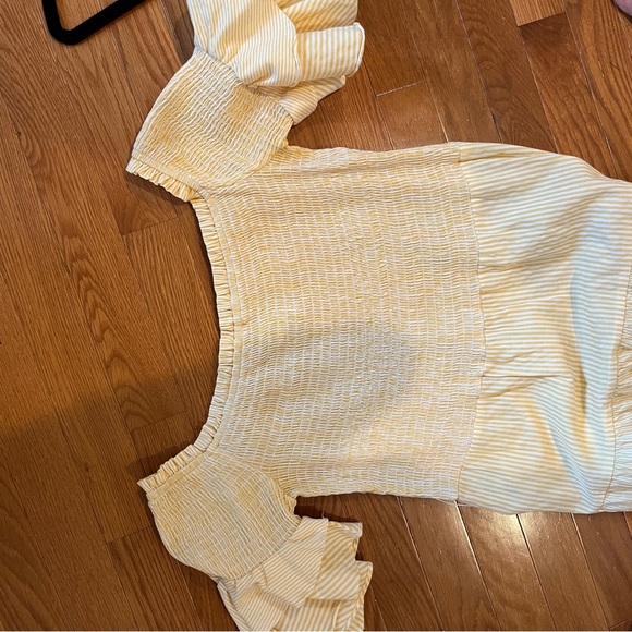 Saylor smocked yellow maxi dress off shoulder size small - Picture 5 of 5